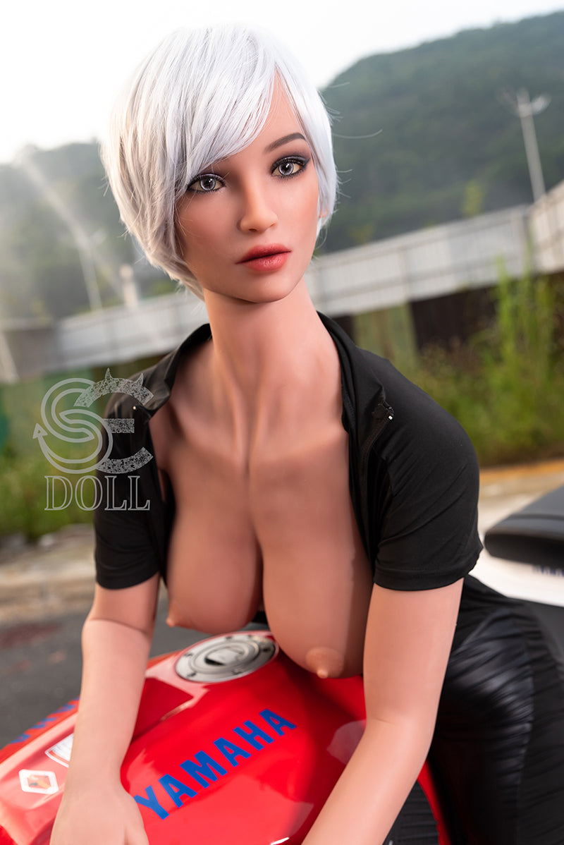 Della TPE Sexdoll
