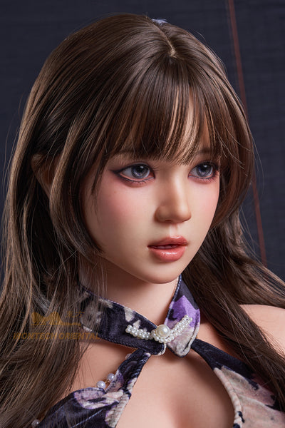 Nia Silikon Sexpuppe