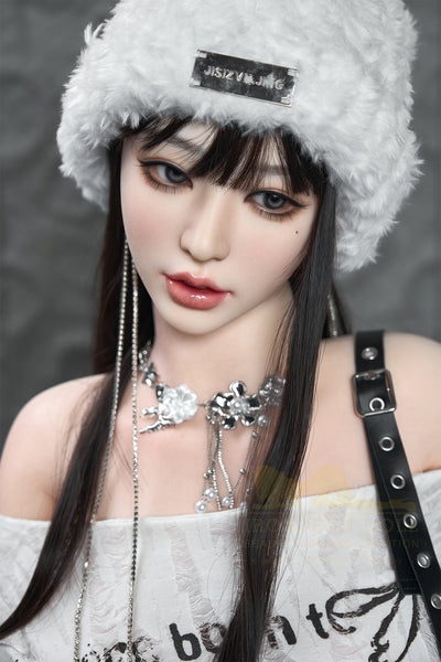 Yuna Silikon Sexpuppe