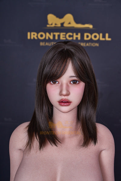 Evie Silikon Sexpuppe