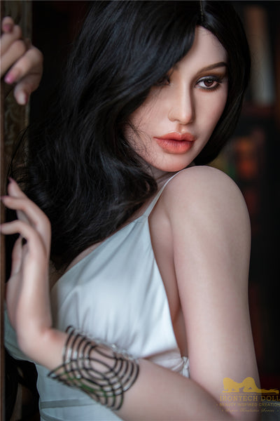 Hedy Silikon Sexpuppe