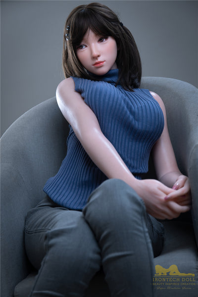 Miyuki Silikon Sexpuppe